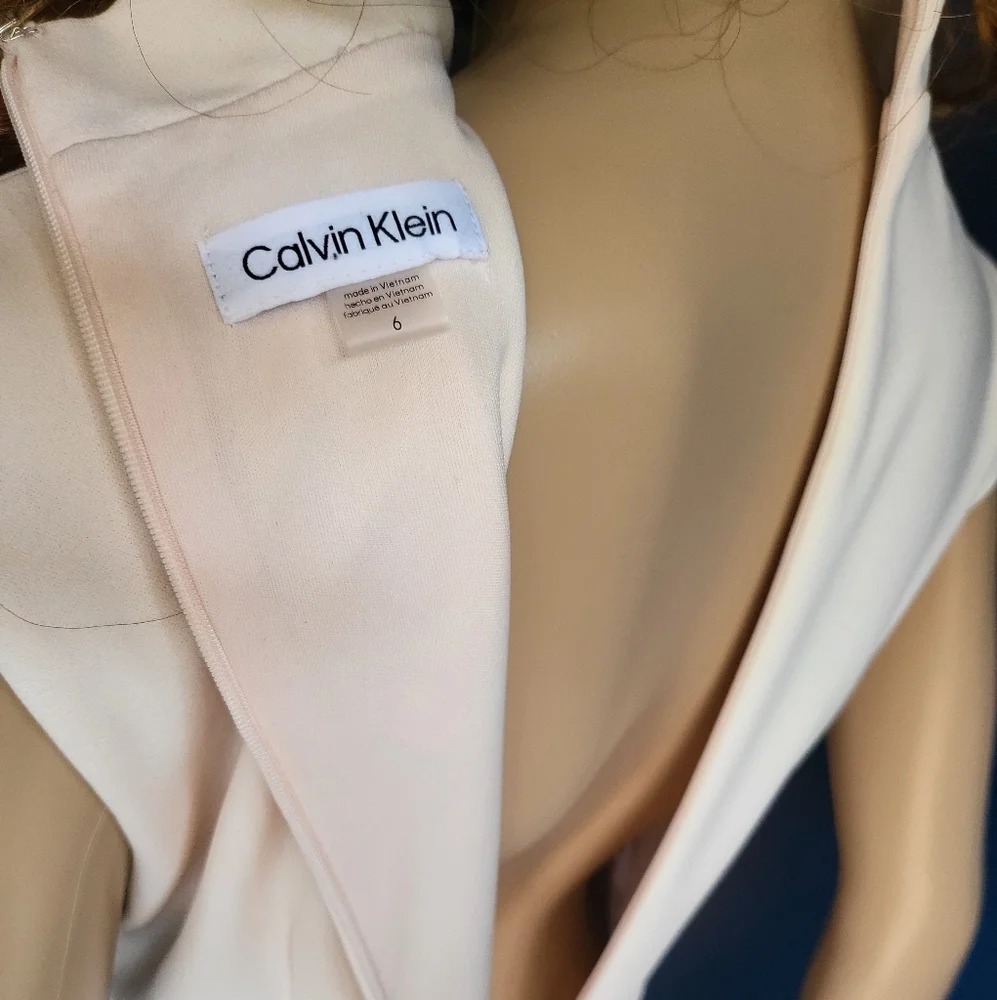 🆕️🌺CALVIN KLEIN🌺 Tie Neck Sheath Dress💃 SIZE:6 - Picture 11 of 15